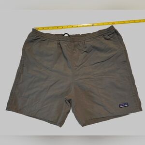 Patagonia Gray Outdoor Shorts Elastic Waist Drawstring Size Men Medium M